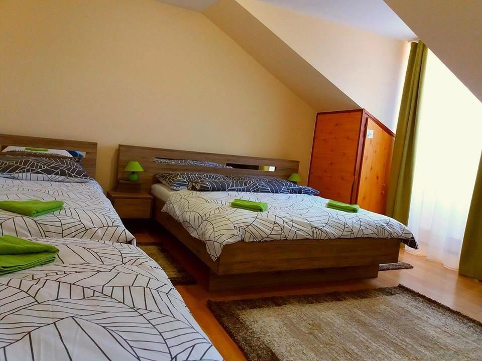 에게르 Bartok Ter Panzio B&B 외부 사진