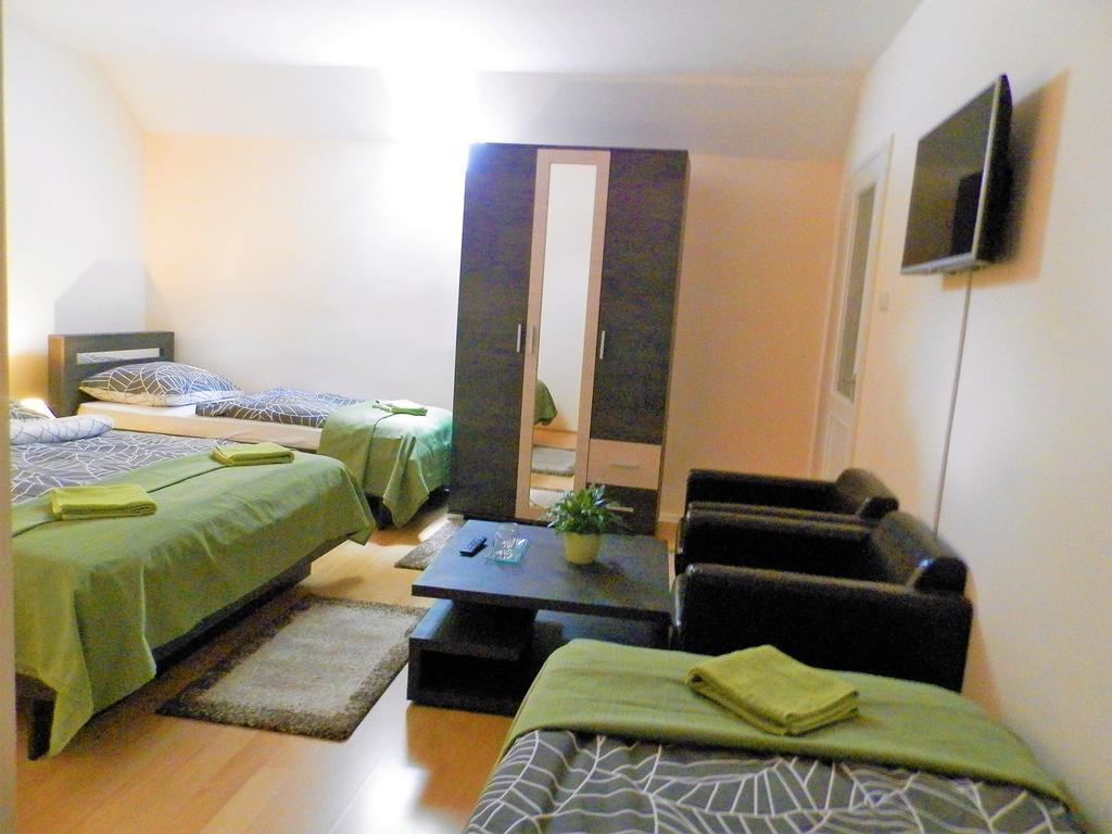 에게르 Bartok Ter Panzio B&B 외부 사진
